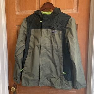 Boys' Patagonia Shell Size 12